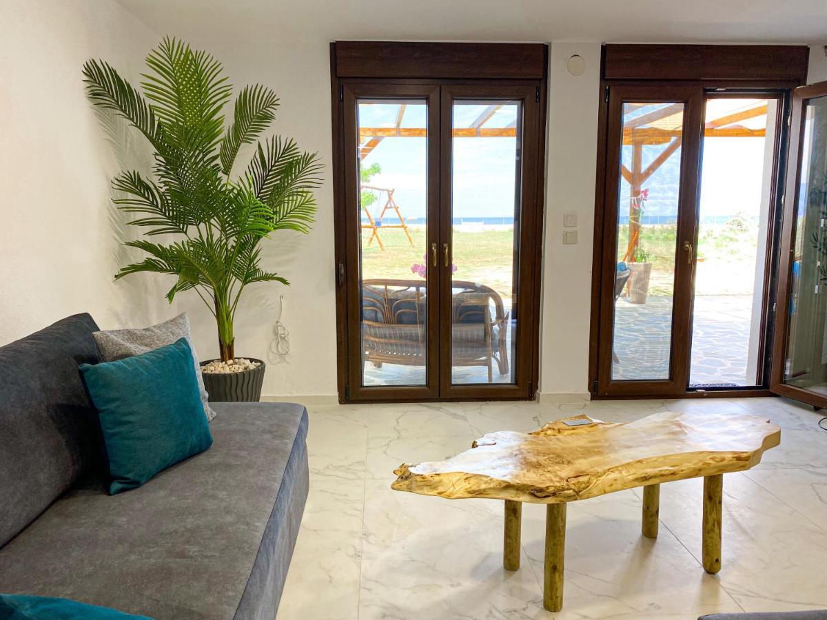 Seafront Oasis Beach Houses Иериссос Экстерьер фото